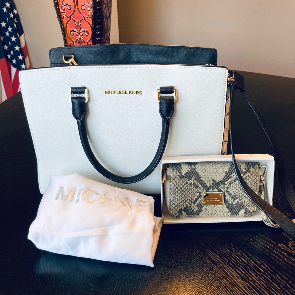 Beautiful Michael Kors Purse & Wallet